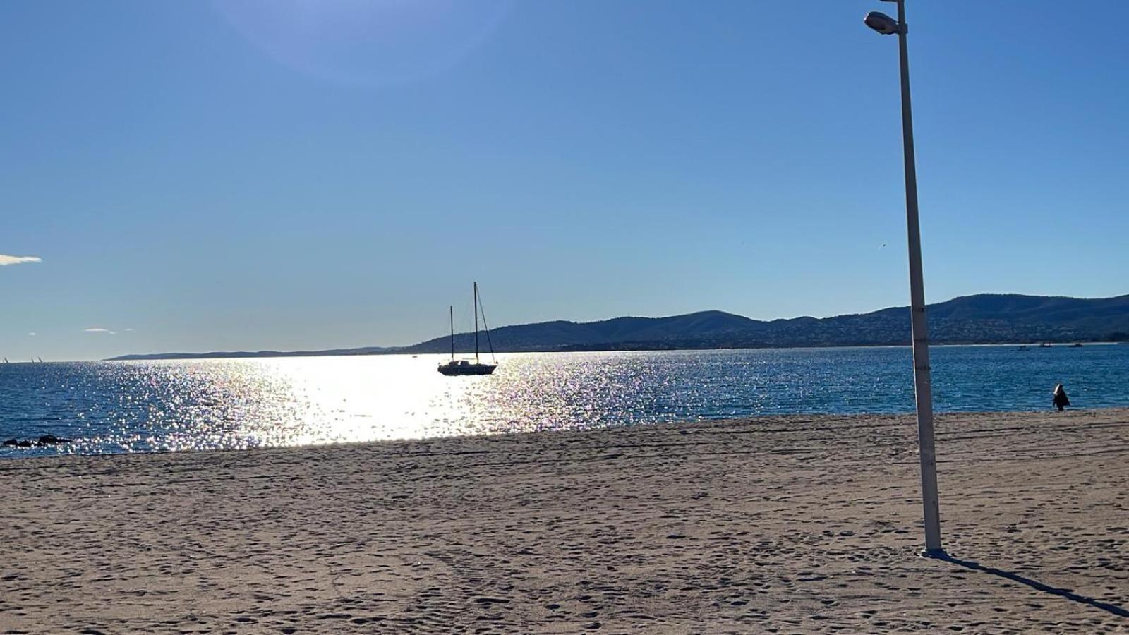Apartment 2 A 100 M De La Frejus