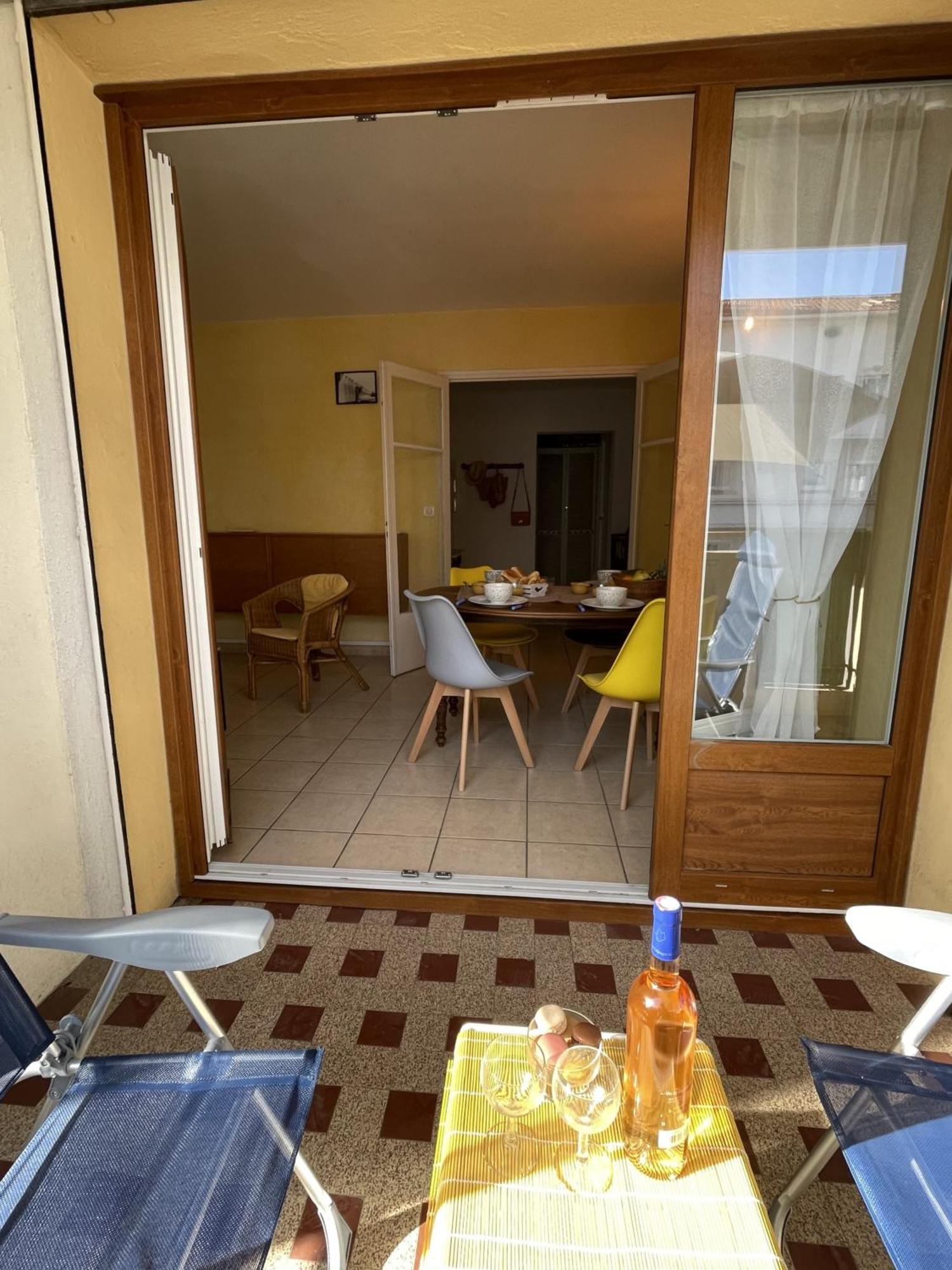 2 A 100 M De La Apartment *