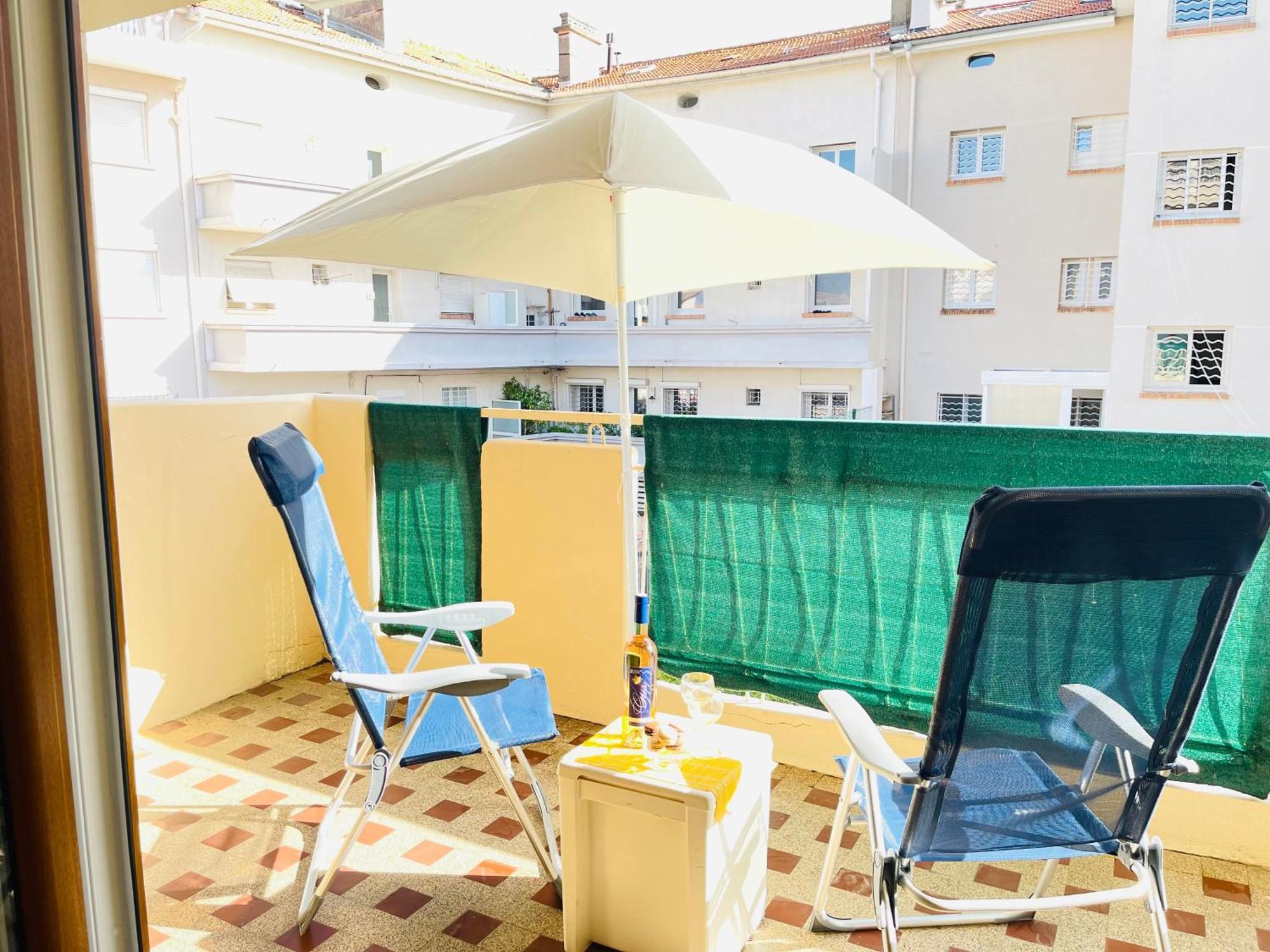 2 A 100 M De La Apartment *