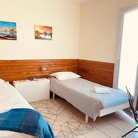 Appartement 2 Chambres A 100 M De La Plage Fréjus Extérieur photo