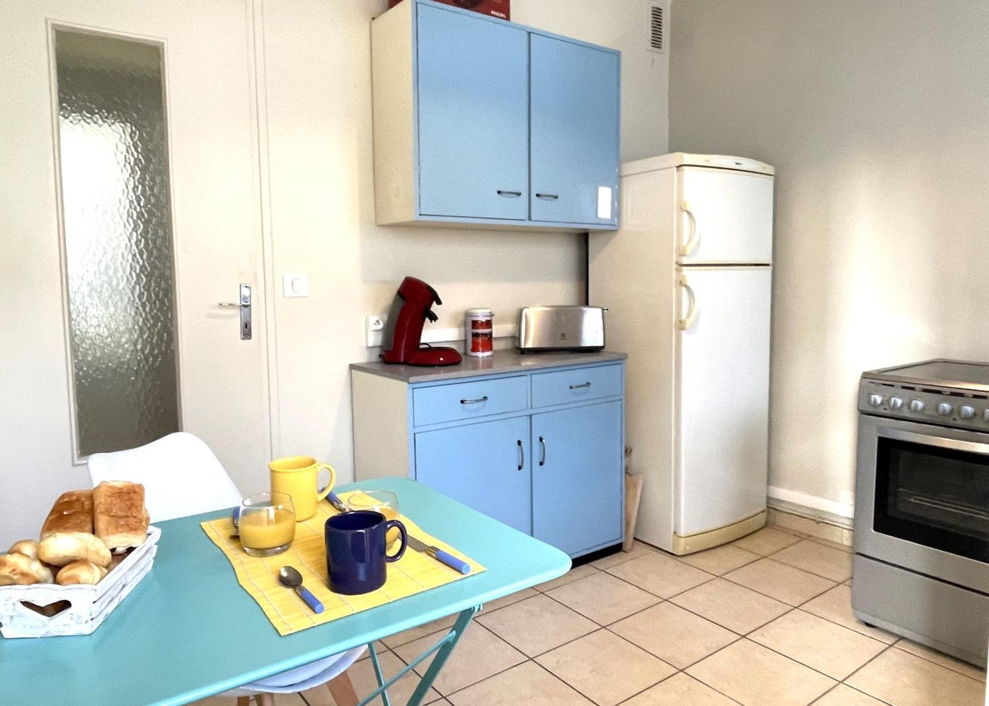 Appartement 2 A 100 M De La Fréjus